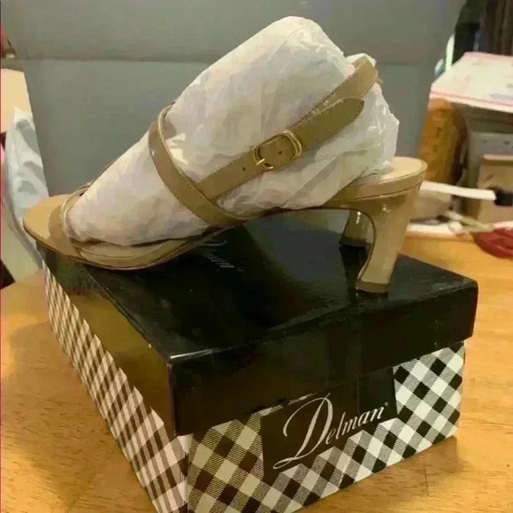 Delman Patti Ankle Strap Heel, Women's Size 9.5M, Classic Nude NEW - Picture 3 of 4